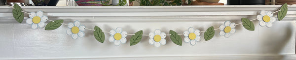 Daisy Garland Art and Craft Class at the RFC in St. Louis
