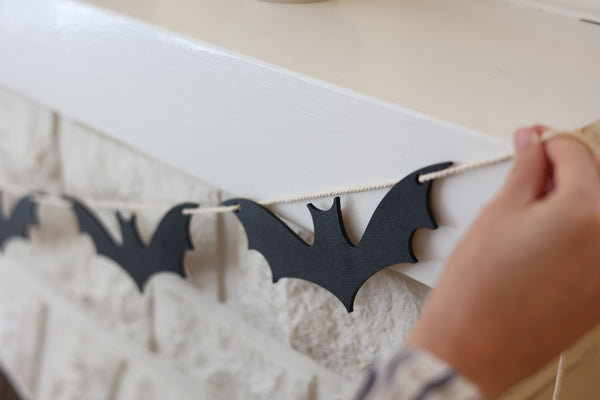 Bat Garland